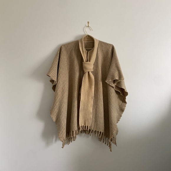 Handmade Wool Cape • Woven Heritage Poncho • 100% New Wool • Free Size - Picture 5 of 10